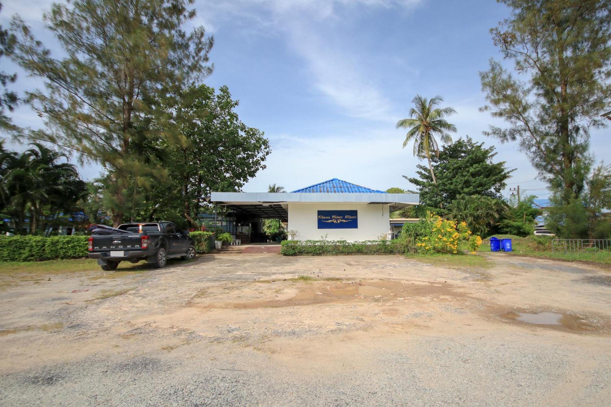 Capital O75345 Praewa Villas Naiyang Phuket Nai Yang Beach Exterior foto